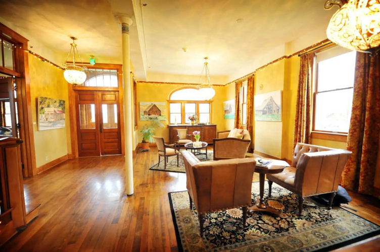Balch Hotel
