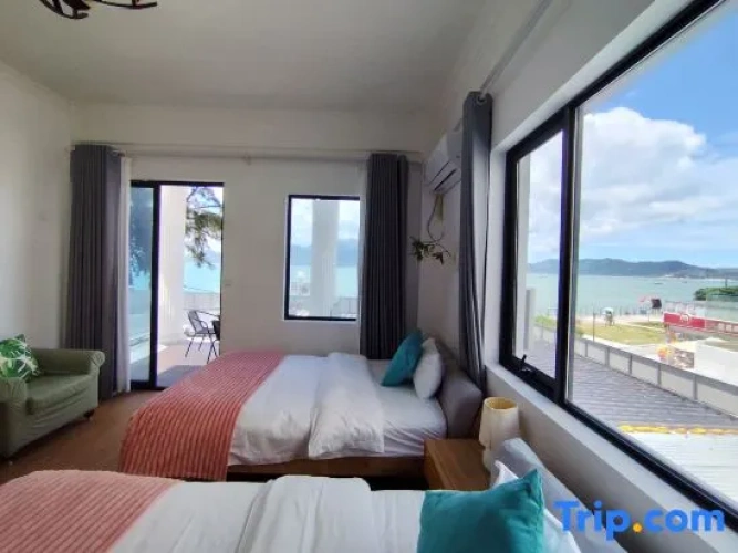 Standard Twin room with balcony and with view