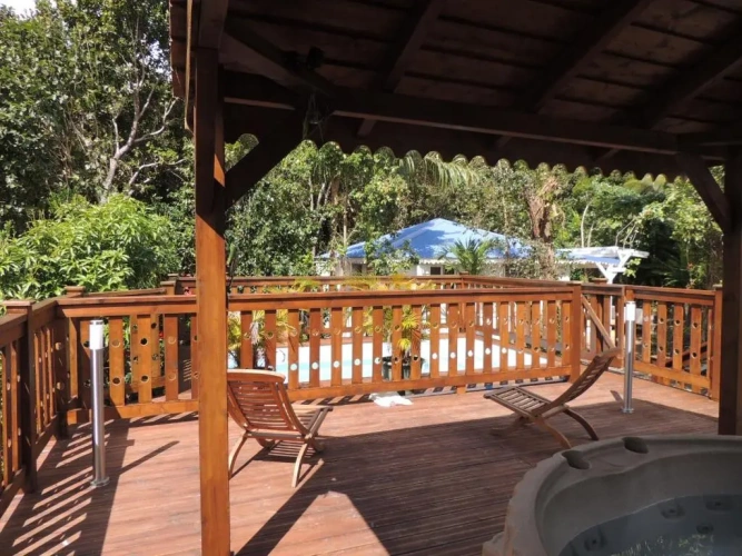 2 Bedrooms Cottage