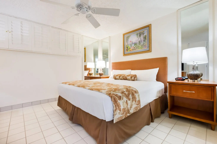 Maui Schooner Resort