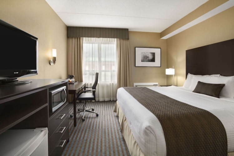 Days Inn By Wyndham Stouffville photo 7