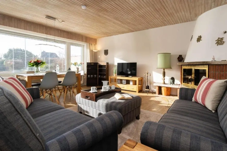 Double Cottage