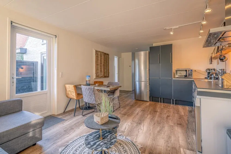 Charming Holiday Home for 2 People