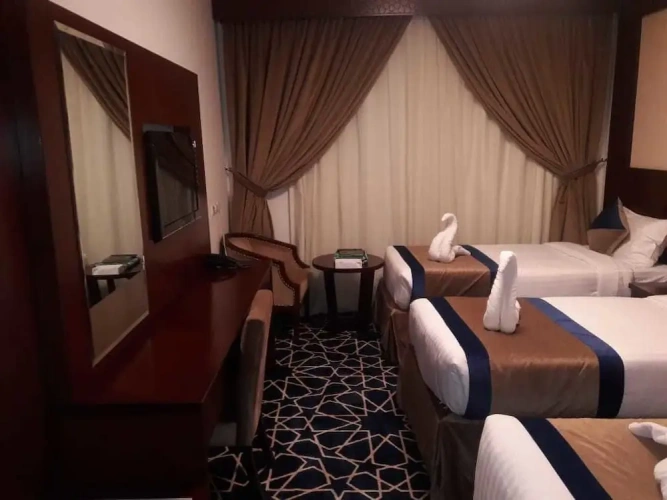 Standard Triple room