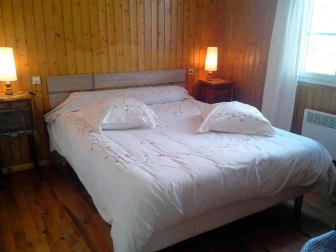 2 Bedrooms Cottage