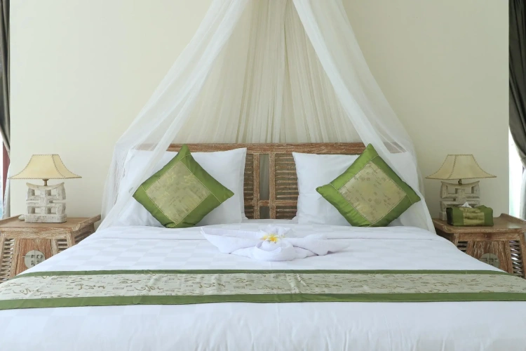 2 Bedrooms Villa