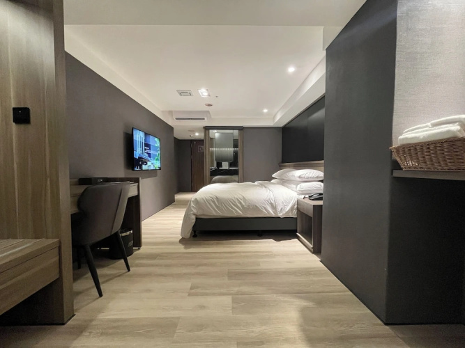 Autumn Willow Hotel