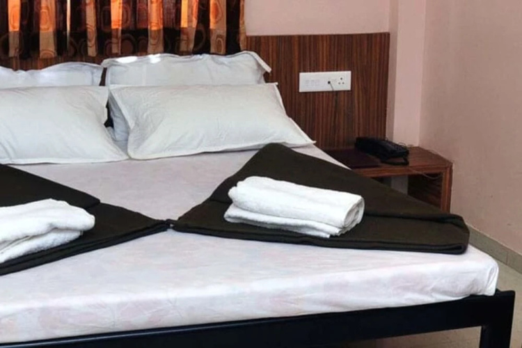 Hotel Radhika Palace