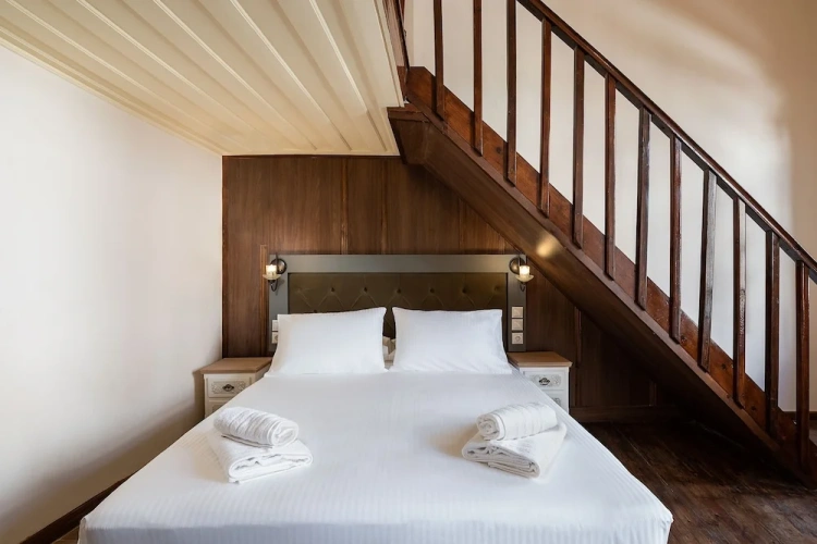 Family Suite with balcony and with harbour view