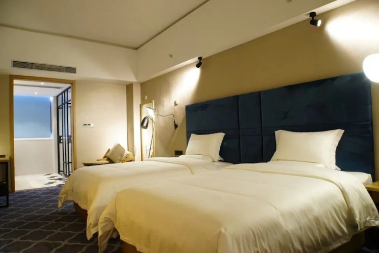 One Flight Apartment Bao'an Branch