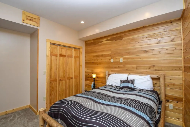 Cedar Shores Villa 03 by Taylor Made Deep Creek