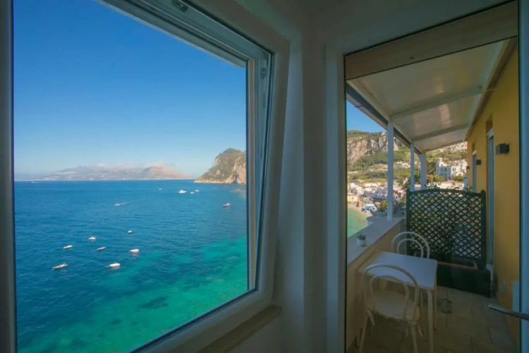 Standard Double room with sea view