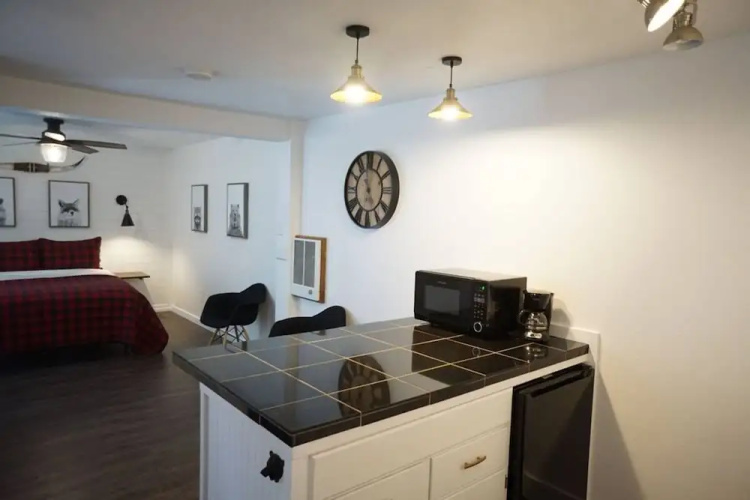 Fox Den Suite in Shaver Lake