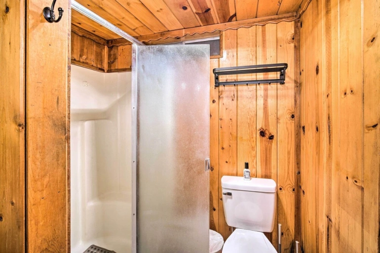 2 Bedrooms Cottage