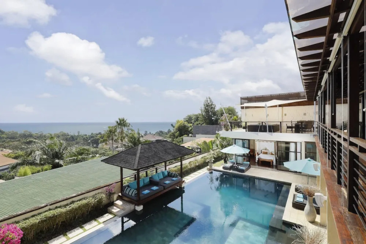 Villa Jamalu by Nakula