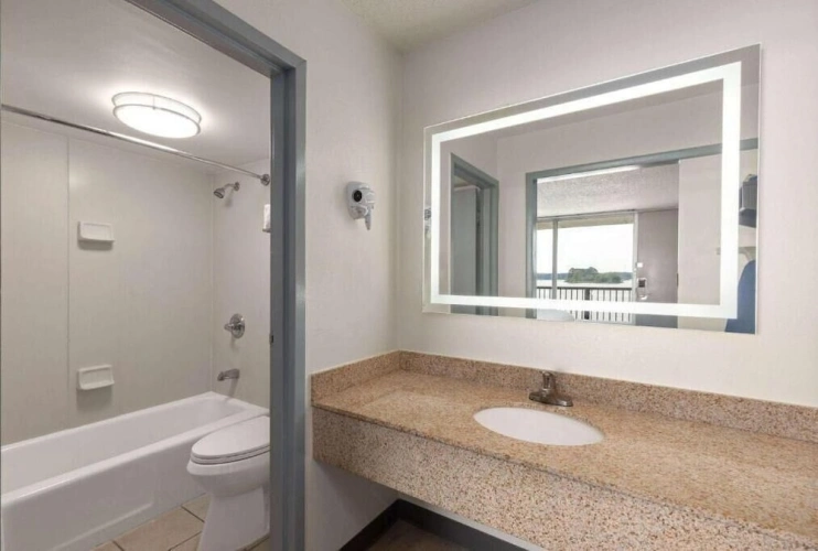 Standard Quadruple room with balcony