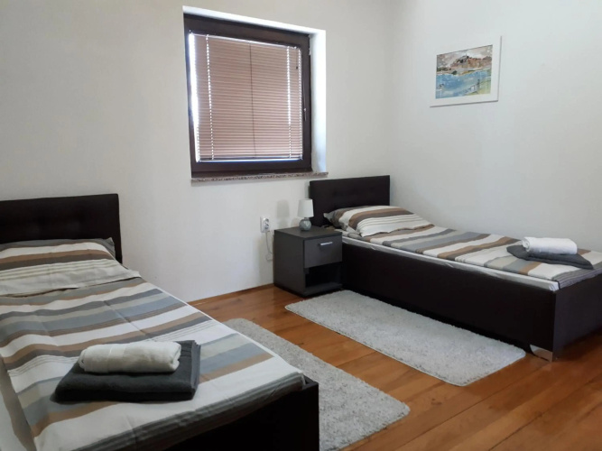 Apartment Jareb