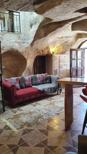 Deep Cave House