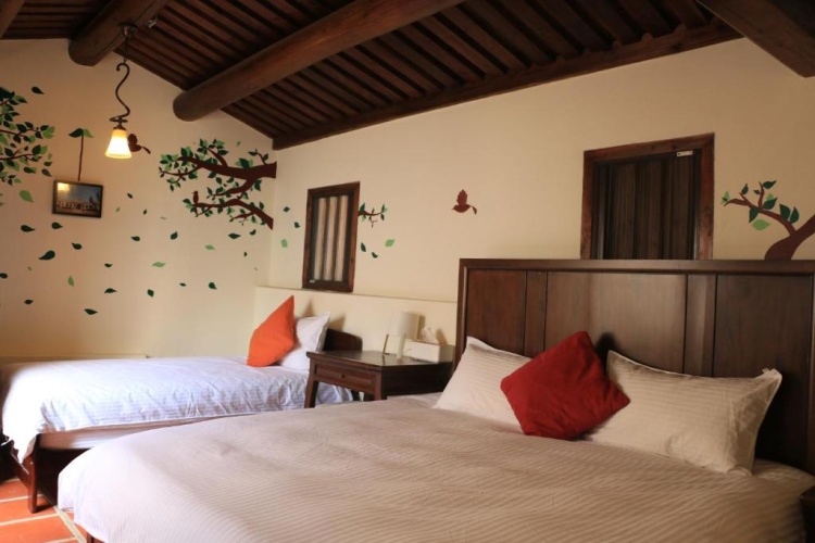 Standard Triple room