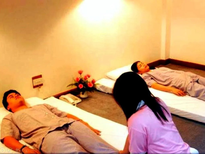 皇家太平洋酒店外景图