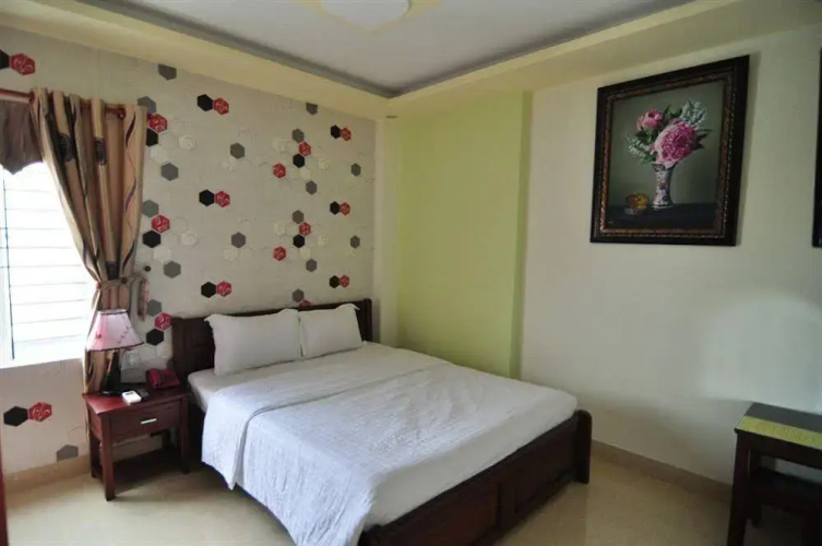 Red Rose Mallow Hotel
