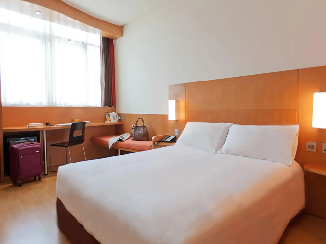 ibis Abu Dhabi Gate