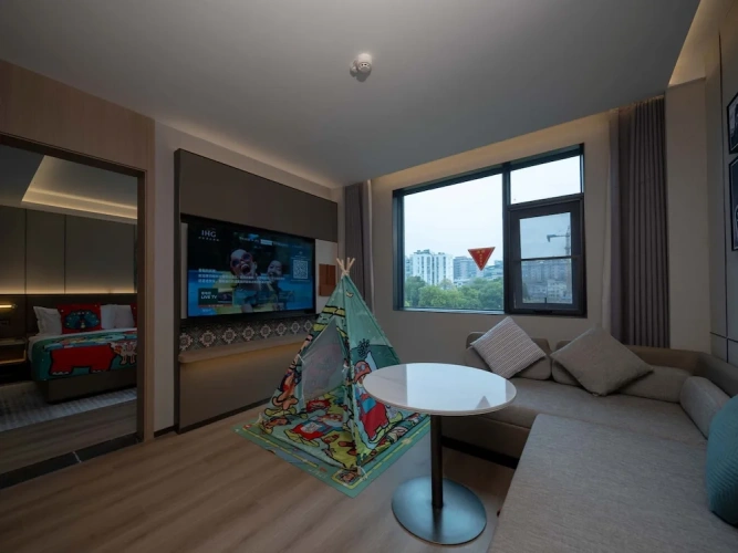 Double Suite