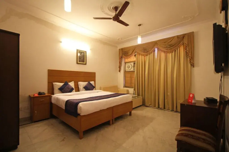 OYO 6835 Gurgaon Rooms