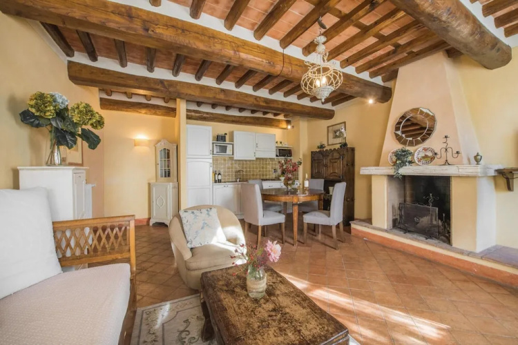 Elisa Farmhouse Apartment In Wine Resort - Lucca