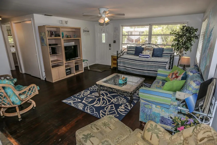 5481 Oak Ridge