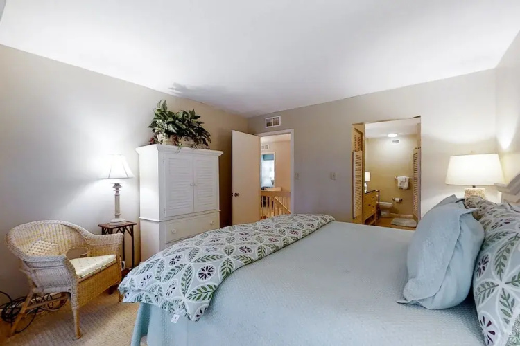 Dog-friendly Oceanfront Getaway With Shared Pool & Central AC