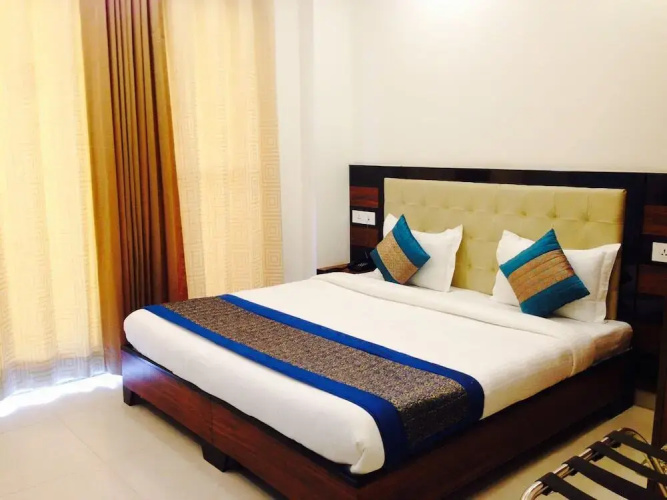 Gazelle Studios by OYO Rooms