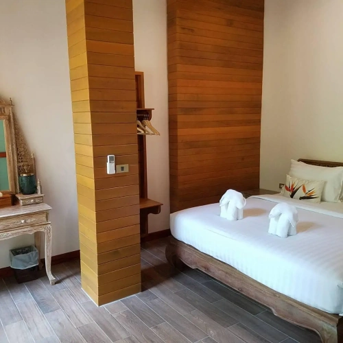 Quadruple Suite
