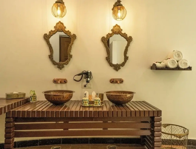 2 Bedrooms Villa