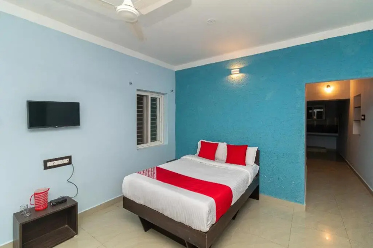 Green Hills Villa by OYO Rooms