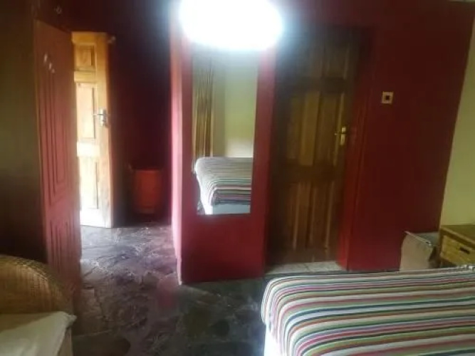 Emerald Lodge