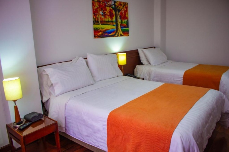 Standard Triple room
