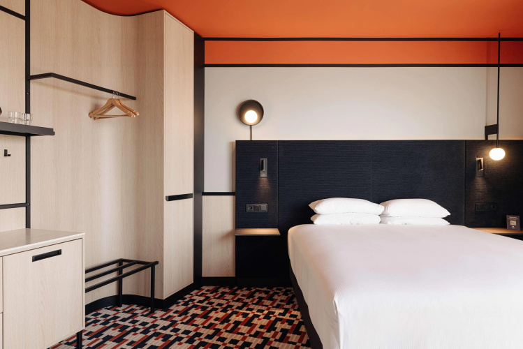 DoubleTree by Hilton Amsterdam Centraal Station photo 16