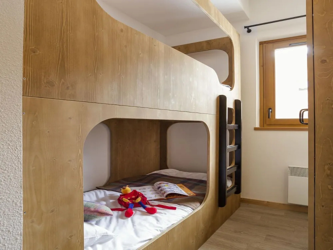 Adult-friendly Alpine Flat