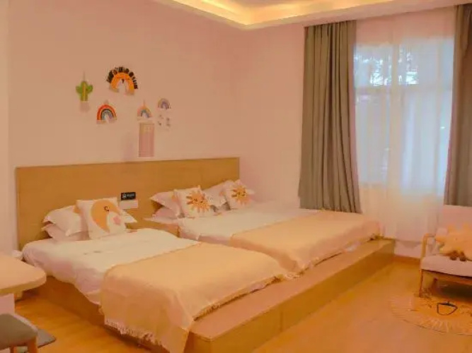 Weizhou Island 37.2℃ Homestay (Shell Beach Branch)