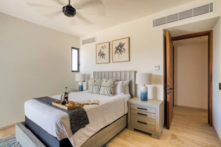 Group Apt #13 #16, no View, 3br, 12 pax
