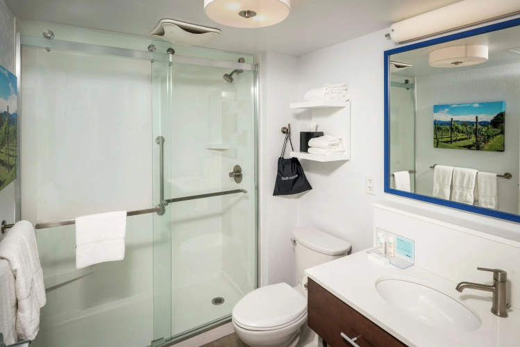Hampton Inn Long Island / Commack