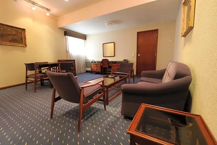 Standard Single Suite
