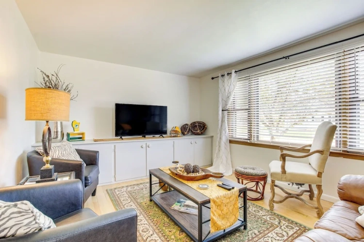 3 Bedrooms Cottage