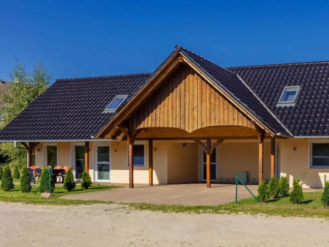 3 Bedrooms Cottage