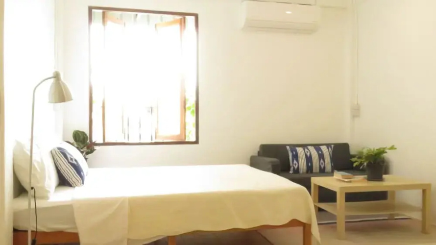 Baan 192 - Adults Only