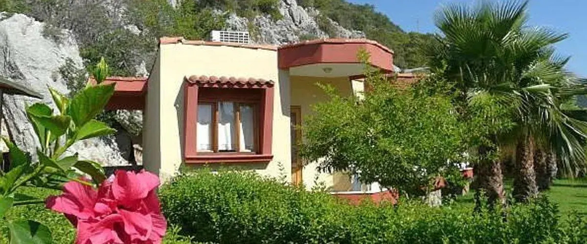 Oblomov Bungalows Apart