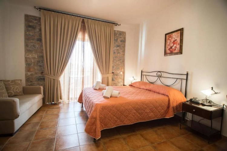 Vathi Hotel