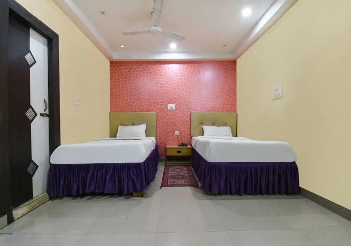 FabHotel DP International