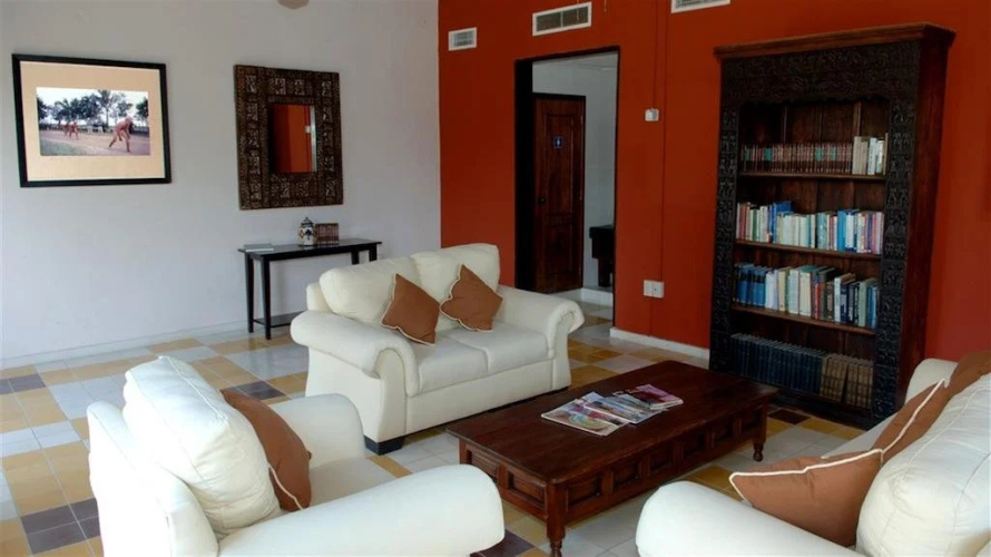 Hotel Machado